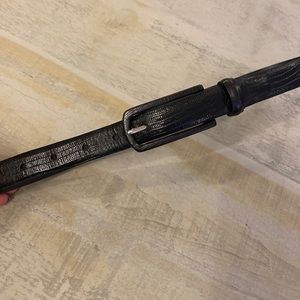 Women’s Medium Black Belt
